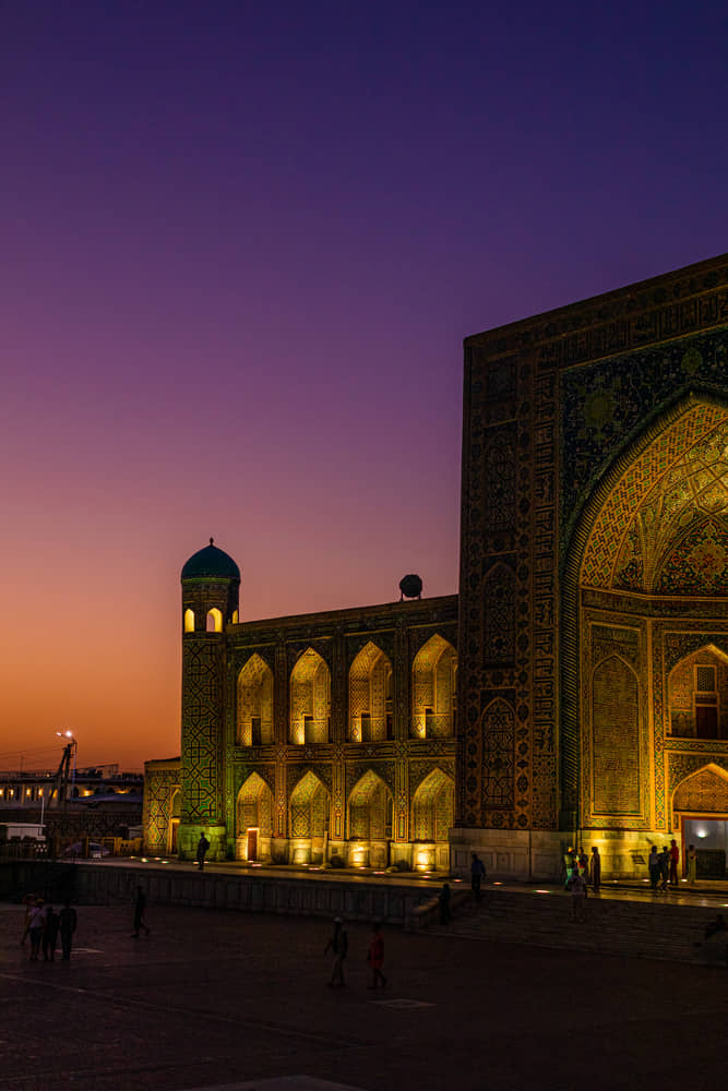 MOONLIGHT OVER REGISTAN