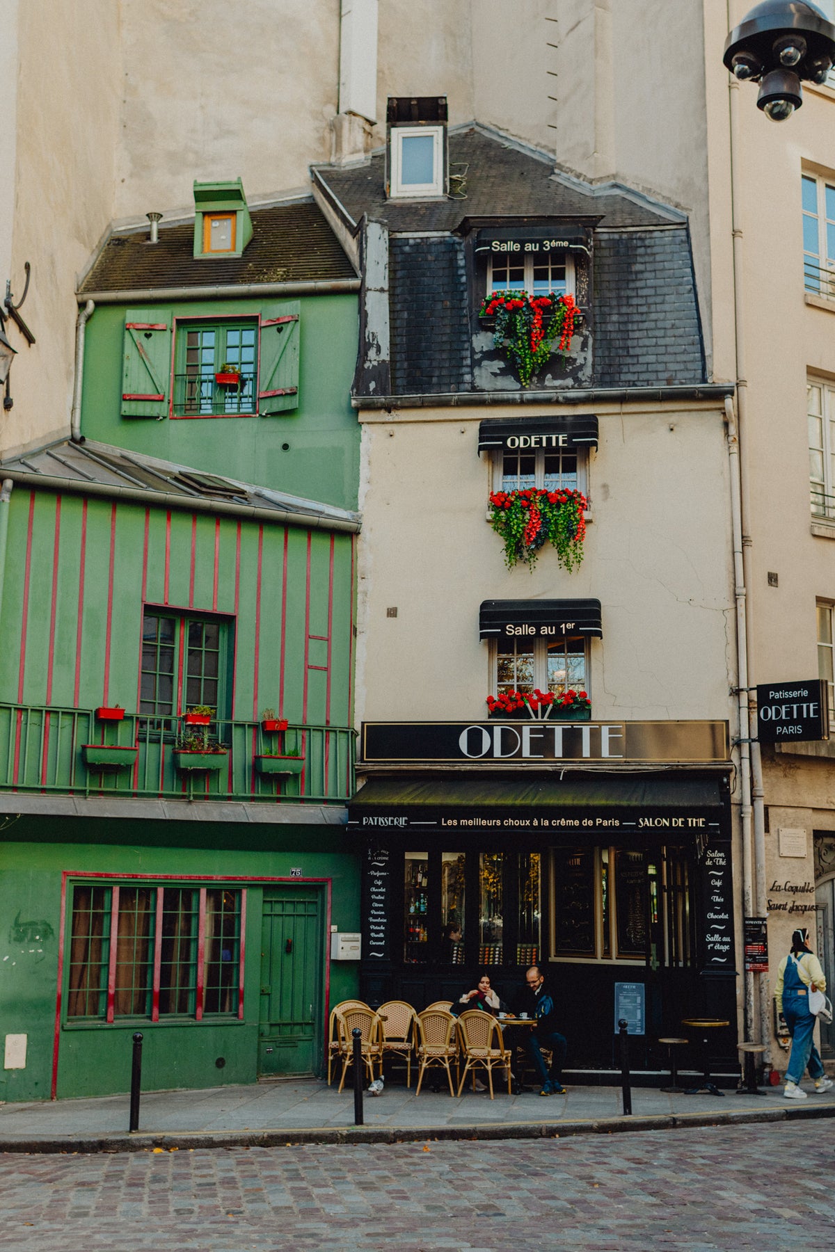 ODETTE IN PARIS